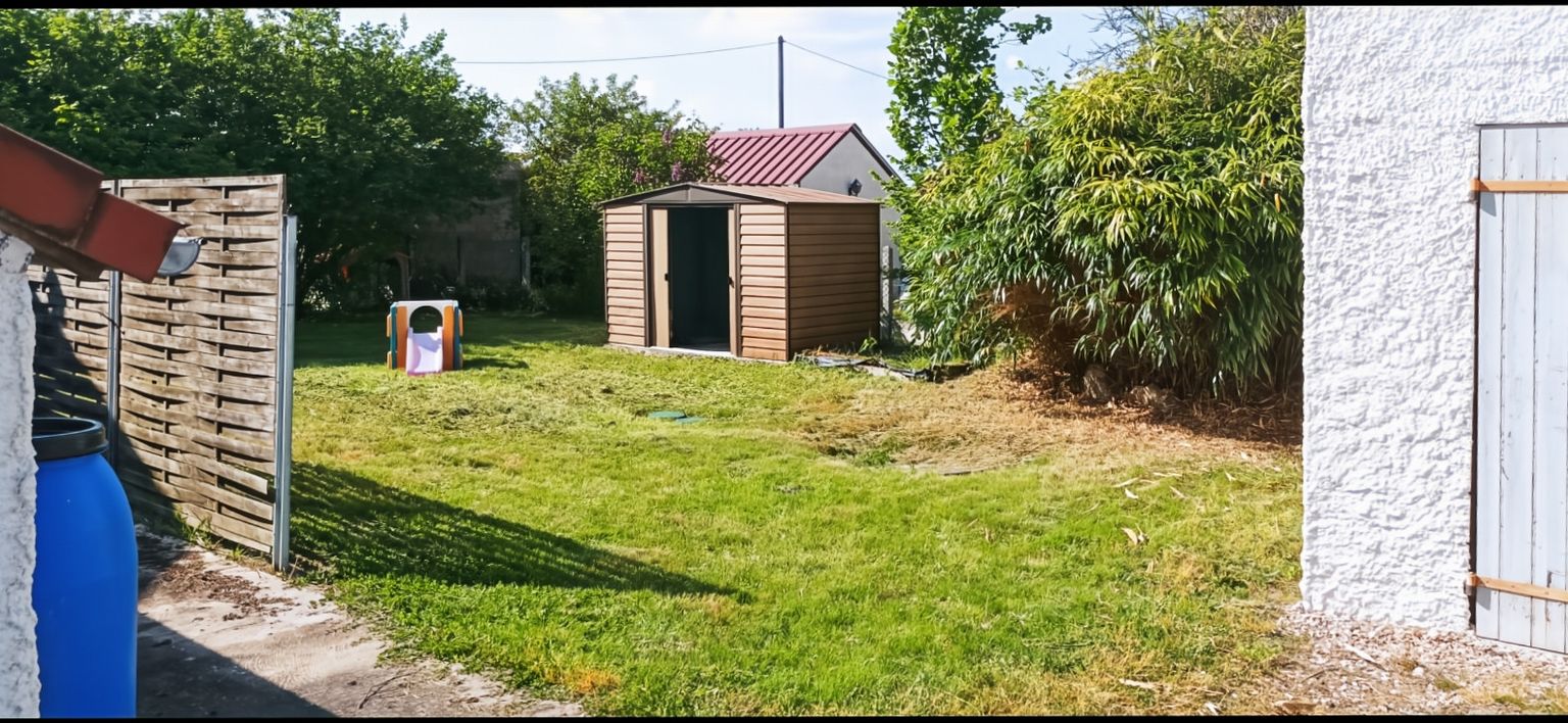 POULAINES Maison Poulaines 7 pièce(s) 160 m2 3
