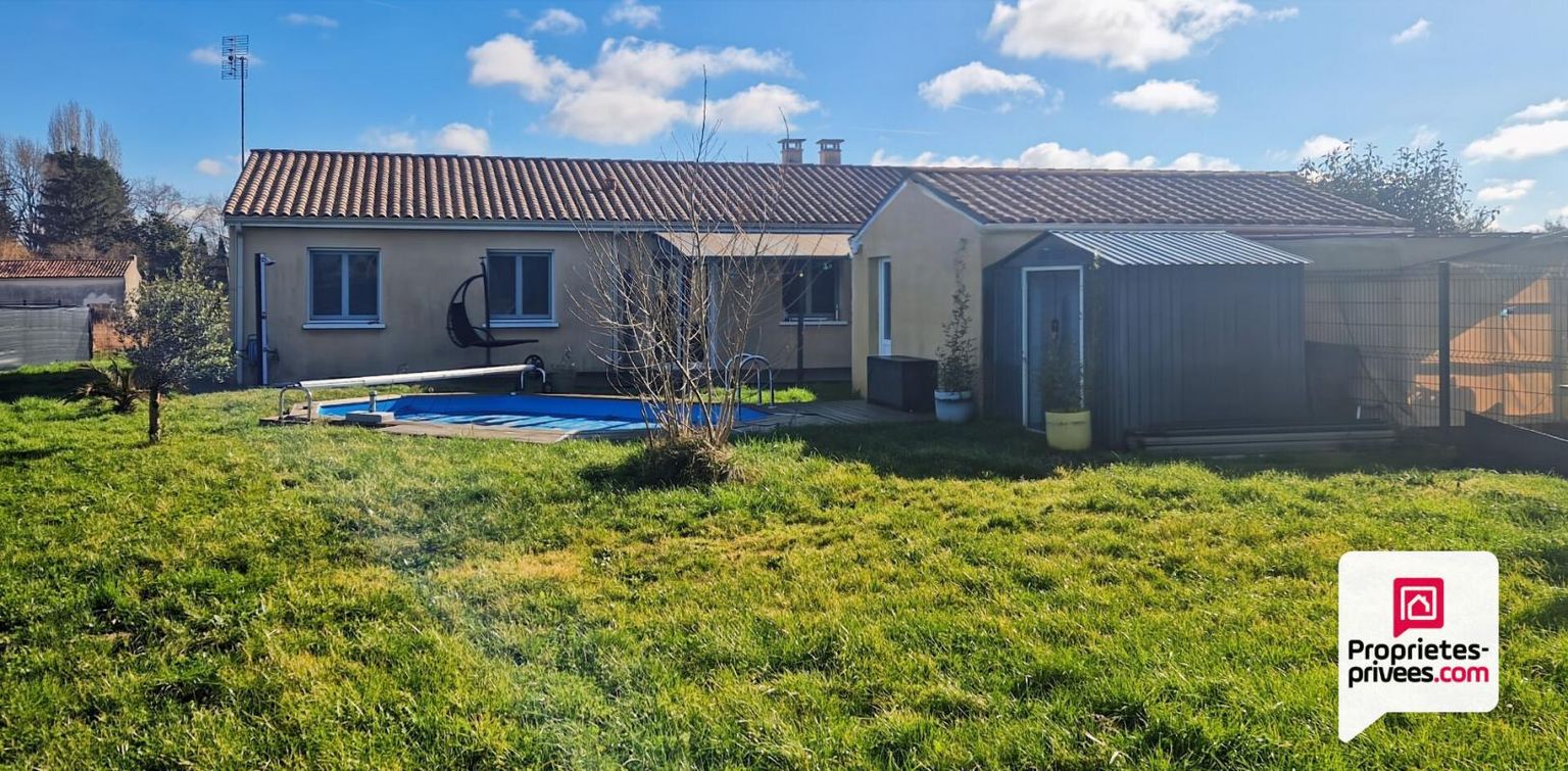 Maison 80 m2 - 3 chambres - terrasse - piscine - abris de jardin