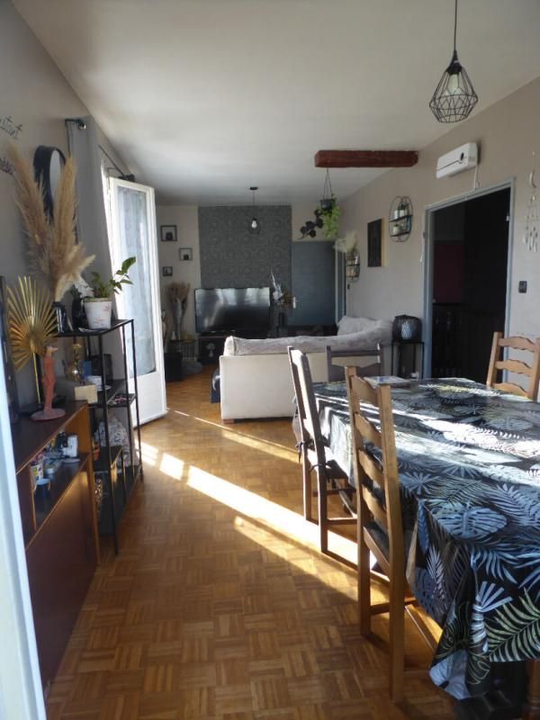 SAINT-PANTALEON-DE-LARCHE Grande maison Proche Zone ouest de Brive - 4 chambres 4