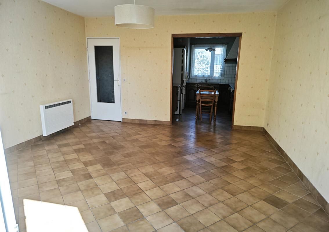 BAGNOLET Appartement Bagnolet 3 pièce(s) 76 m2 - duplex 3