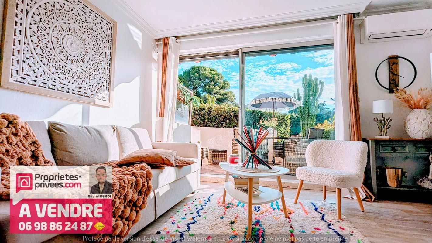 MAGNIFIQUE STUDIO BORD DE MER - CANNES