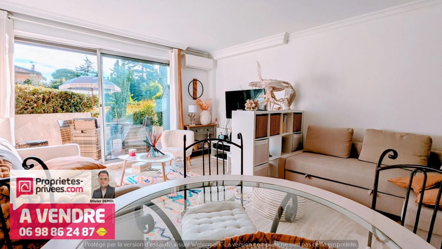 CANNES MAGNIFIQUE STUDIO BORD DE MER - CANNES 3