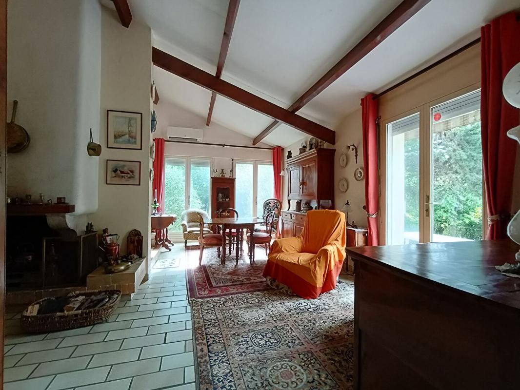 TOMBEBOEUF Maison Tombeboeuf 4 pièces 124 m2 avec piscine 3