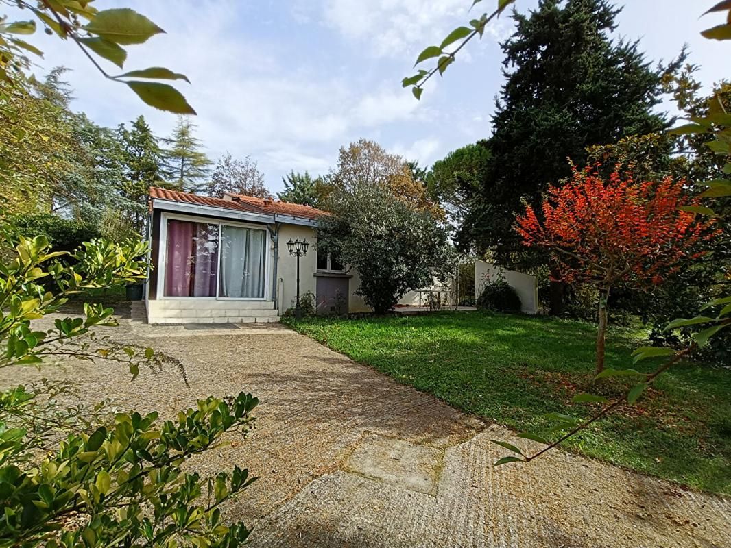 TOMBEBOEUF Maison Tombeboeuf 4 pièces 124 m2 avec piscine 4