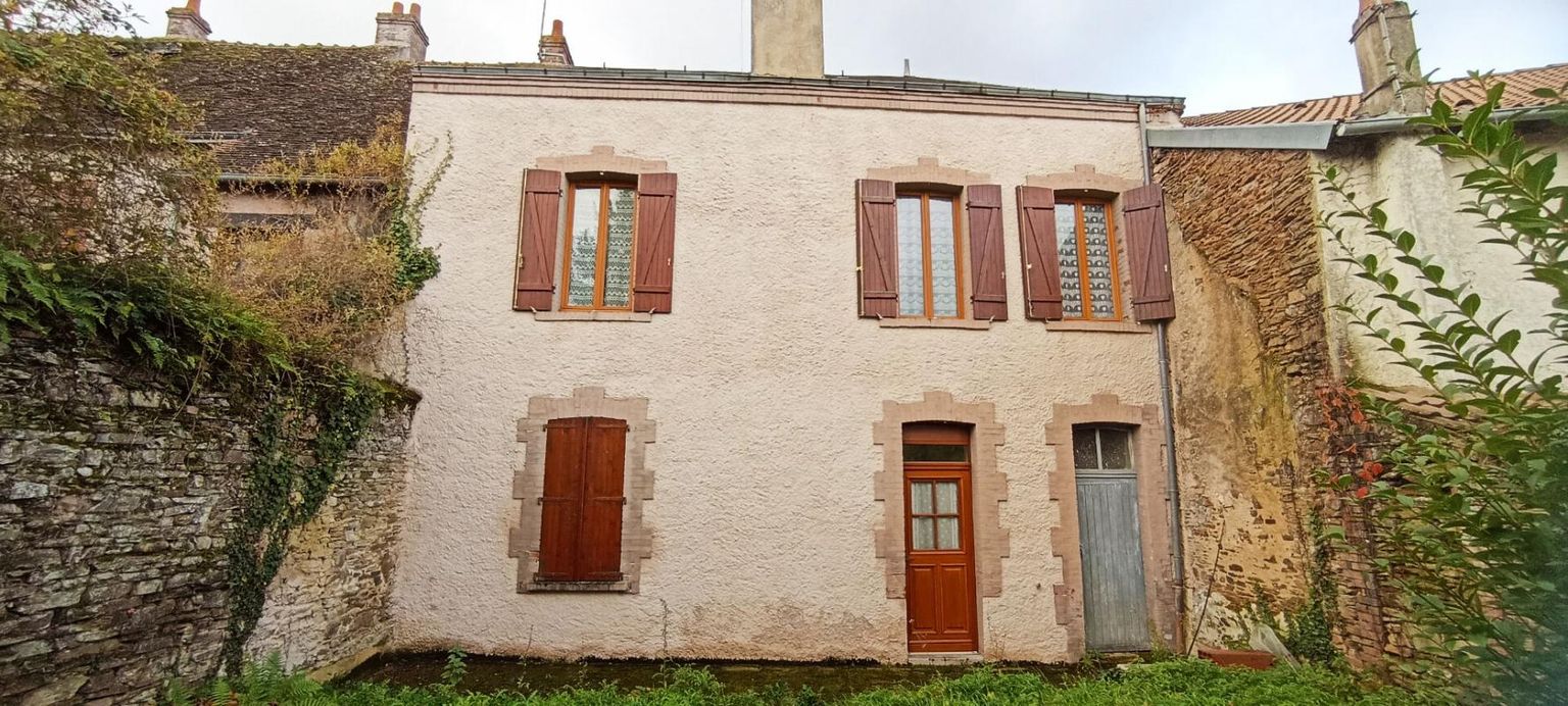 Maison Eguzon Chantome 6 pièce(s) 116 m2