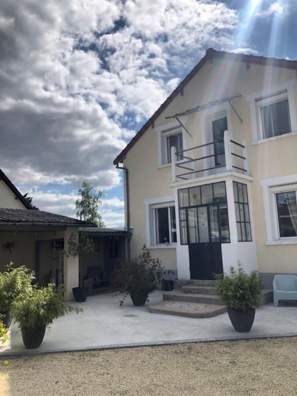 AEROPORT-QUARTIER DANJONS maison 3 pièces 90 m2 env