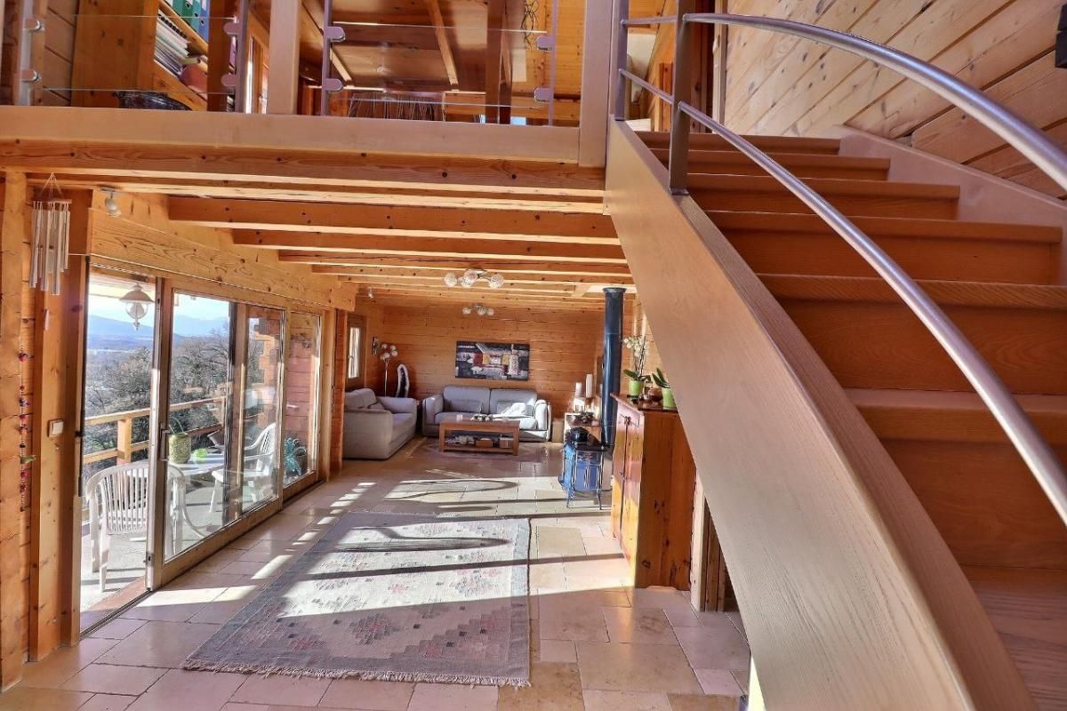 CONTAMINE-SUR-ARVE Contamine-sur-Arve, magnifique chalet en madriers de 220 m² environ sur plus de 4000 m² en partie constructible 4