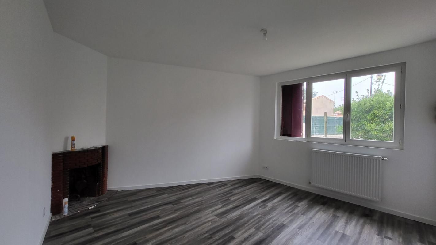 MUSSIDAN Proche de Mussidan Maison de village 4 pièces 71 m2 jardinet garage et jardin 4