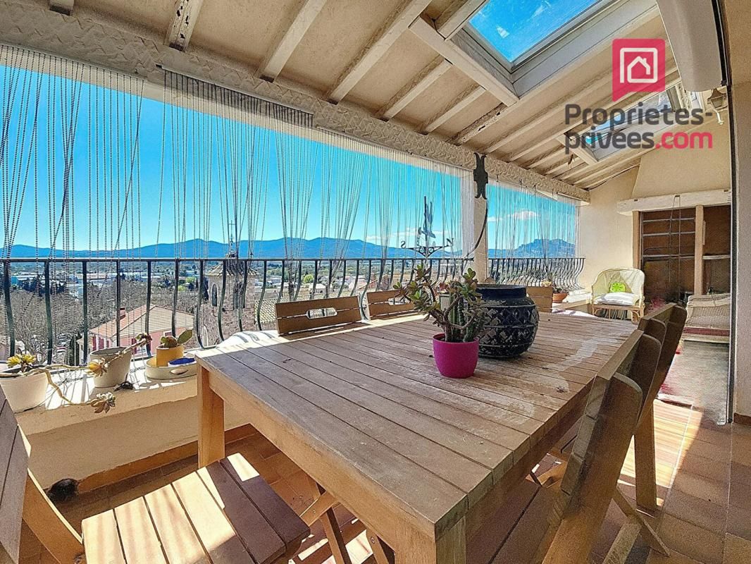 Maison de ville 117 m2- 5 pièces- TERRASSE