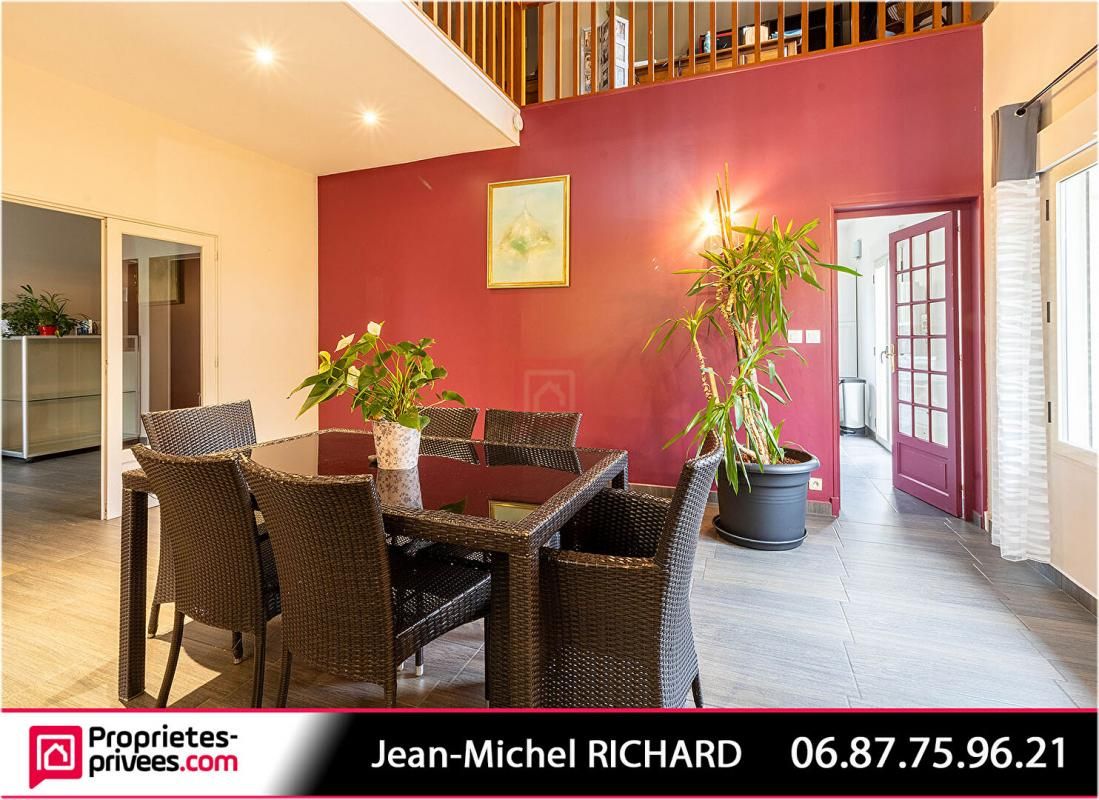 ROMORANTIN-LANTHENAY Maison Romorantin Lanthenay 7 pièce(s) 410 m2 4