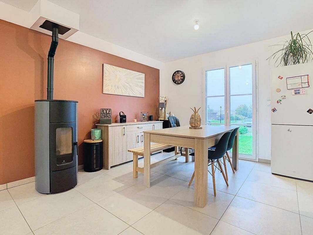 ESTREES-SAINT-DENIS PAVILLON T4 - 90M² - VIVIABLE DE PLAIN PIED - 3 CHAMBRES - GARAGE - JARDIN - 60190 CRESSONSACQ 4