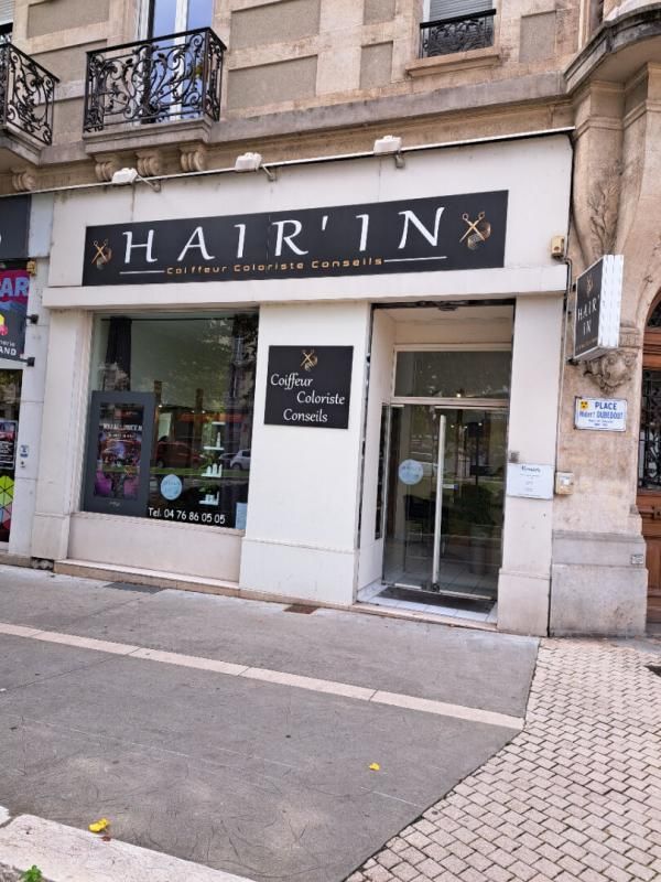 GRENOBLE EXCLUSIVITE GRENOBLE  - SALON DE COIFFURE,  5 POSTES 20 000 euros 2