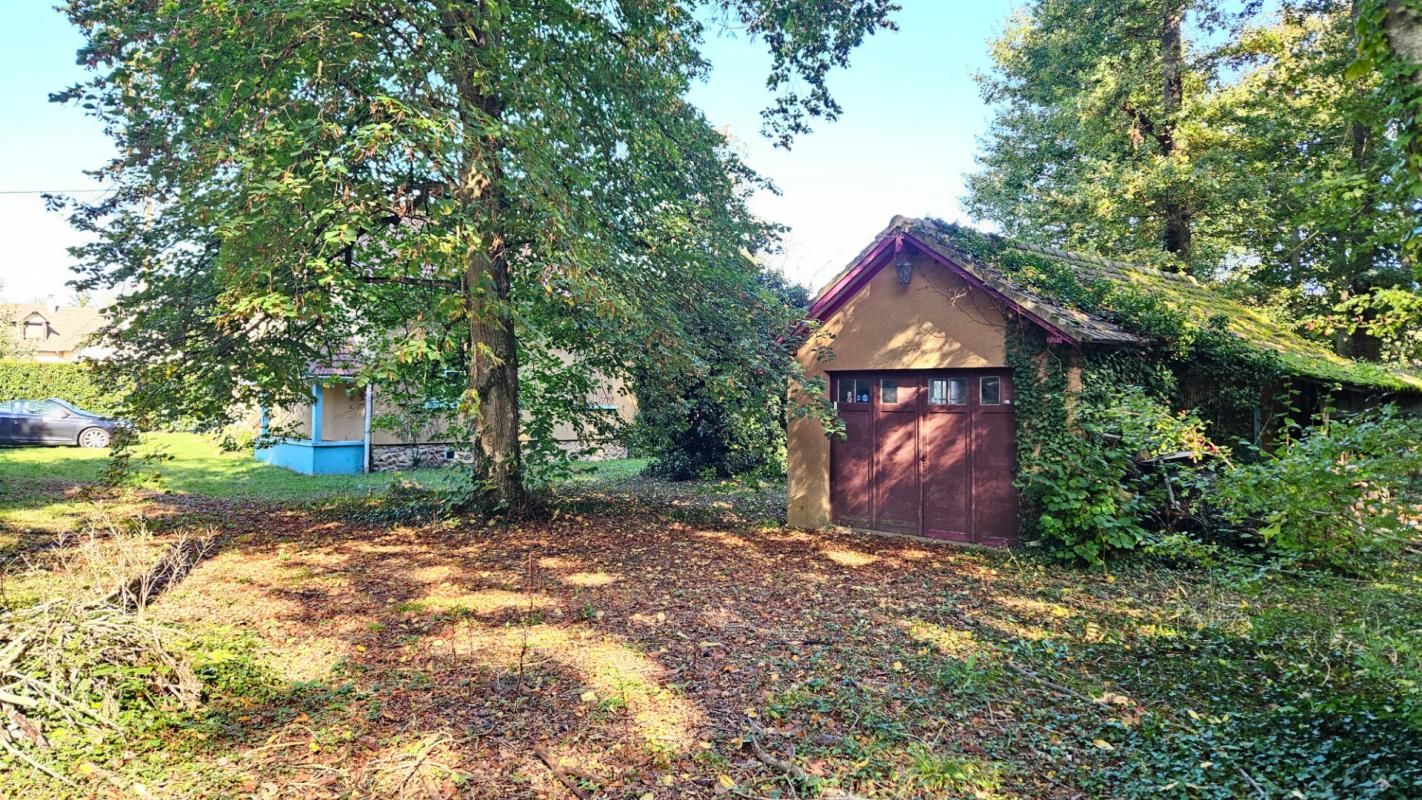 SOREL-MOUSSEL Maison à rénover à fort potentiel sur un beau terrain de 1990 m2 3