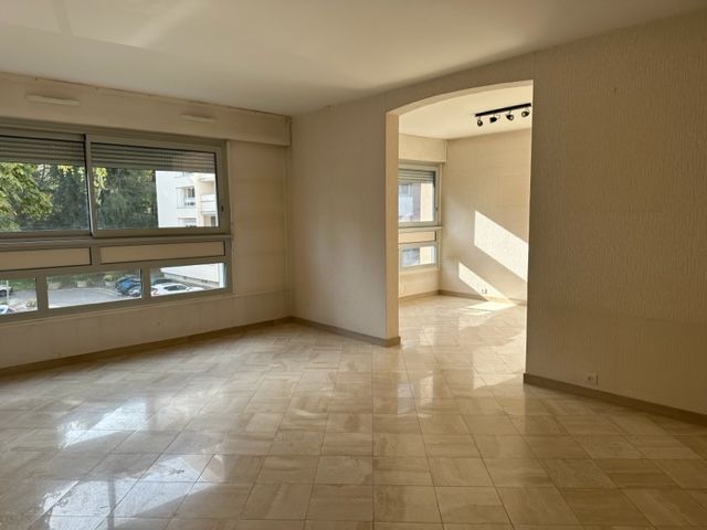 FERNEY-VOLTAIRE Ferney Voltaire Beau 4 pièces de 85.5 m2 avec cave et parking 3