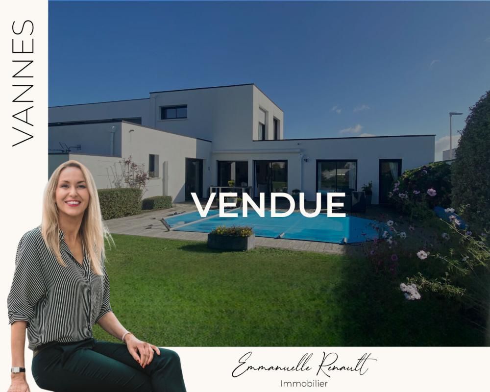 Maison contemporaine avec piscine, en parfait état, de 150 m² sur un terrain de 450 m² avec piscine, 6 pièces, 4 chambres dont 2 de plain-pied. Vannes Tohannic