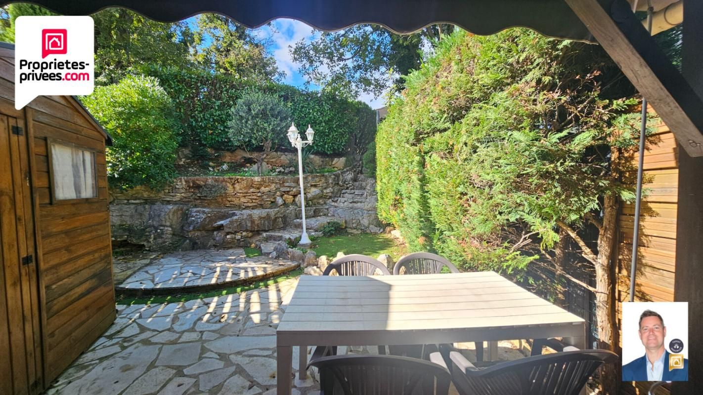 SAINT-CEZAIRE-SUR-SIAGNE Maison jumelée 2 pièces 27 m2 avec jardin et 1 place de parking dans résidence 2