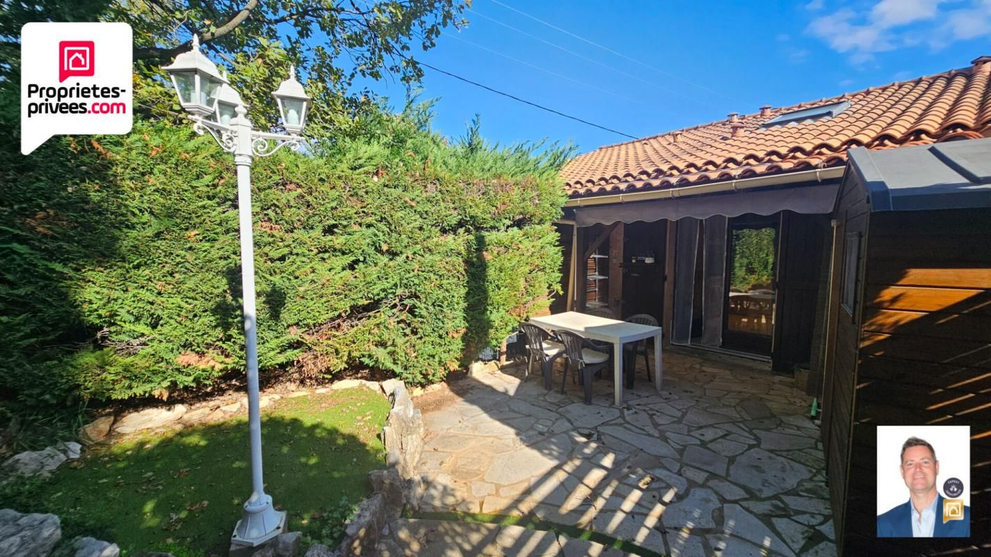 SAINT-CEZAIRE-SUR-SIAGNE Maison jumelée 2 pièces 27 m2 avec jardin et 1 place de parking dans résidence 3