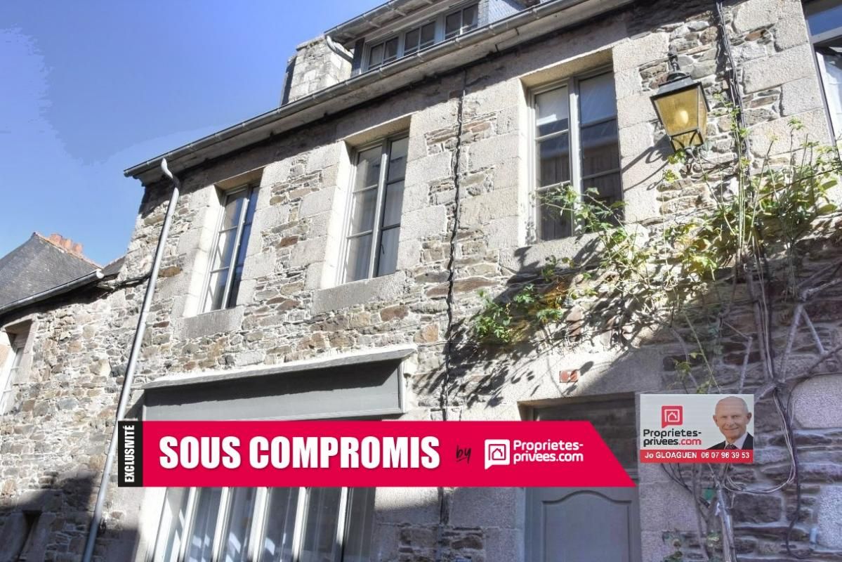 Maison de ville en centre historique de Treguier 3 pièces 94 m2