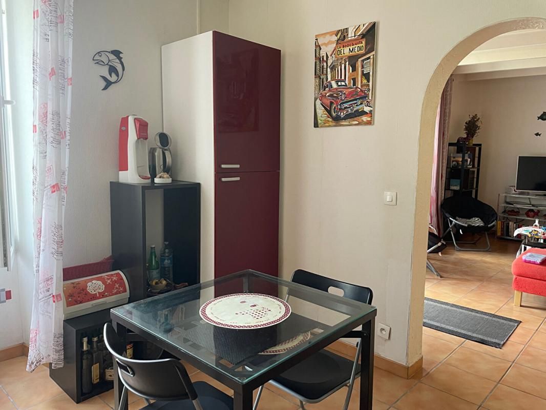CHENAC-SAINT-SEURIN-D'UZET Maison 4 pièce(s) 125 m2 4