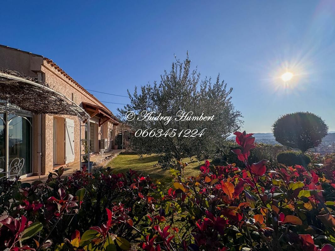 MANOSQUE EXCLUSIVITE, environnement prisé pour cette Villa T4 + STUDIO et véranda avec vue sur 500 m² de jardin arboré 2