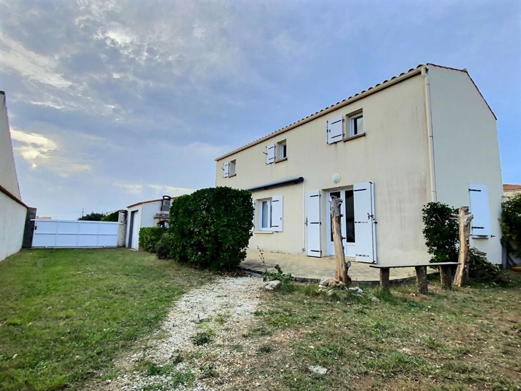 - Maison 5 pièce(s) 87 m² - Les Huttes - 17650 - St Denis d'Oléron - Charente Maritime -