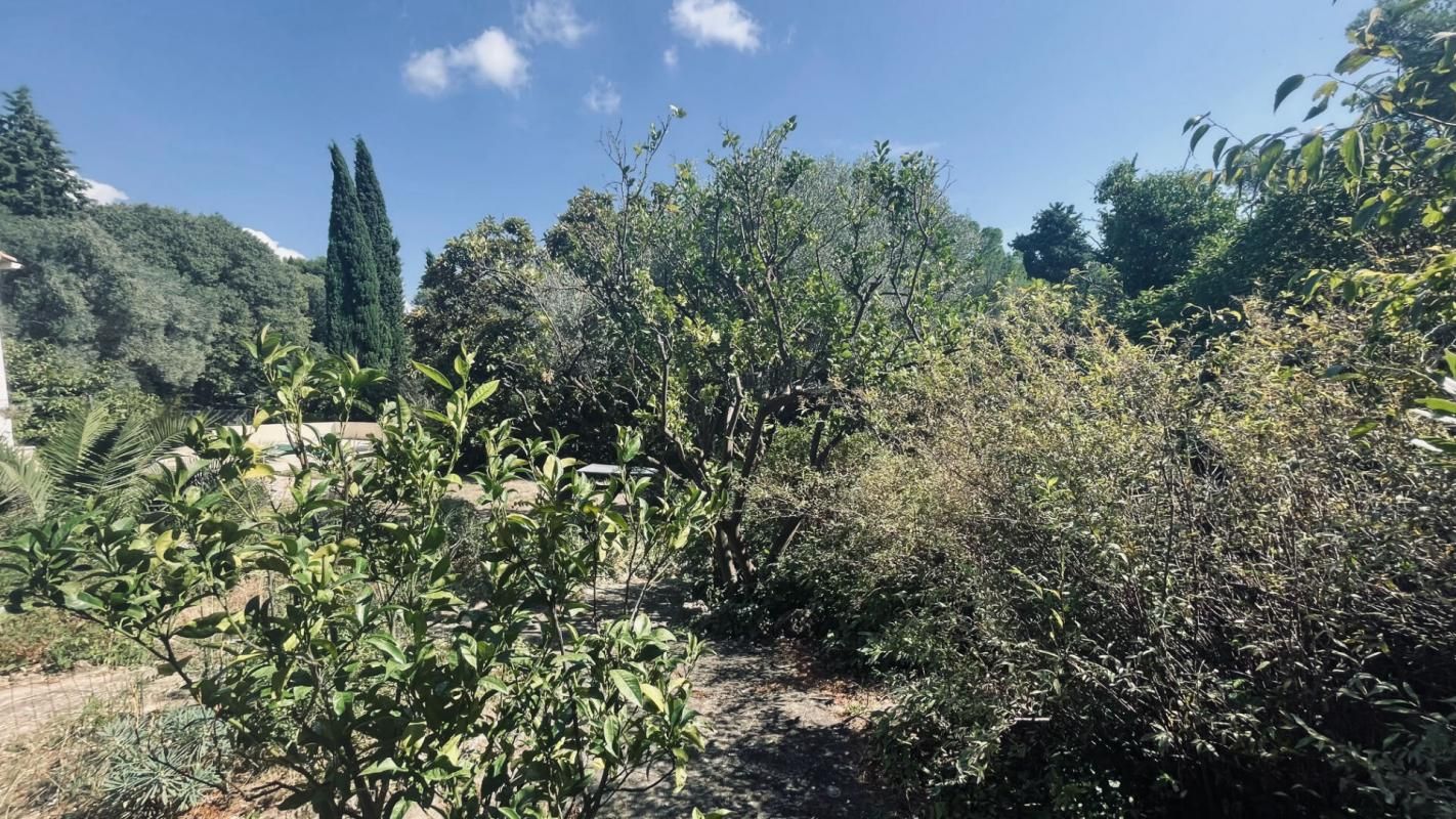 Maison de 150 m² sur un terrain de 2 000 m² possibilité d'extension