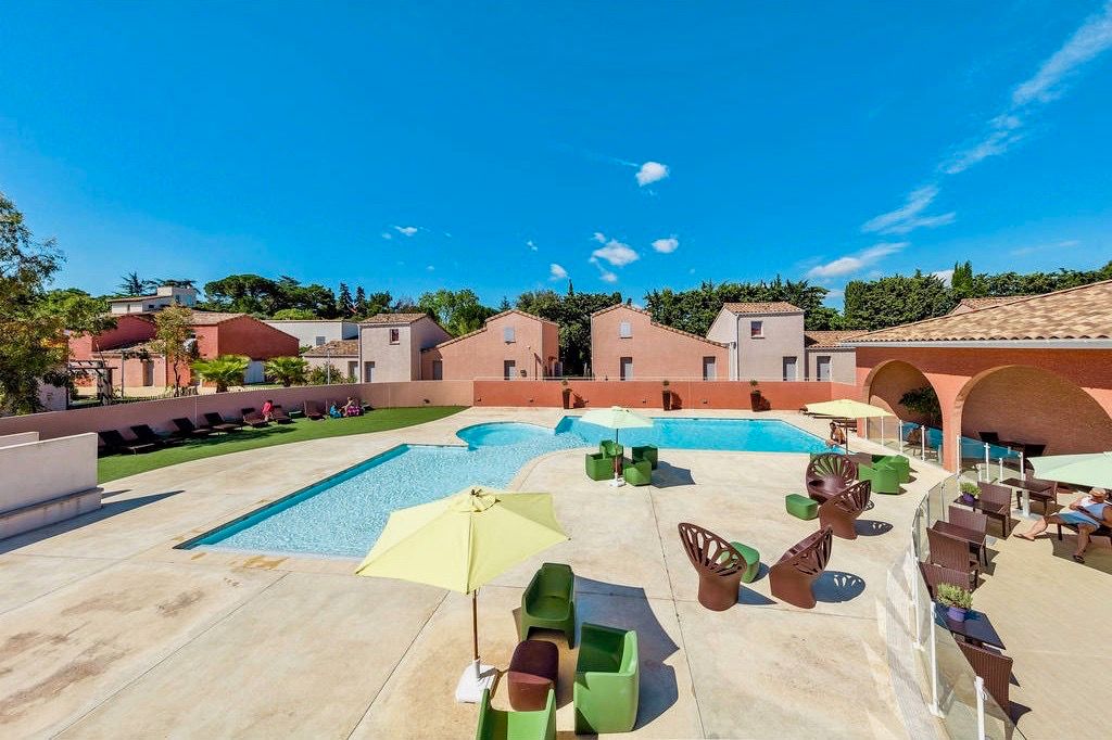 SAINT-CHRISTOL Maison 2 pièces 34 m2 avec terrasse et parking 2