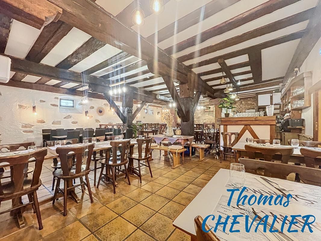 COLMAR COLMAR -  Restaurant Traditionnel situé VIGNOBLE/ROUTE DES VINS 240 m2 Rénové 2