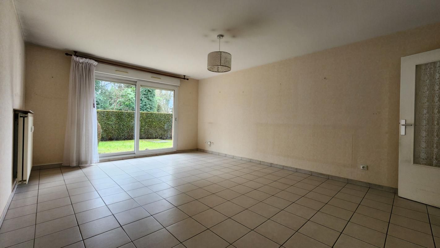 DIJON DIJON  FACS /CHU - Appartement T3 4