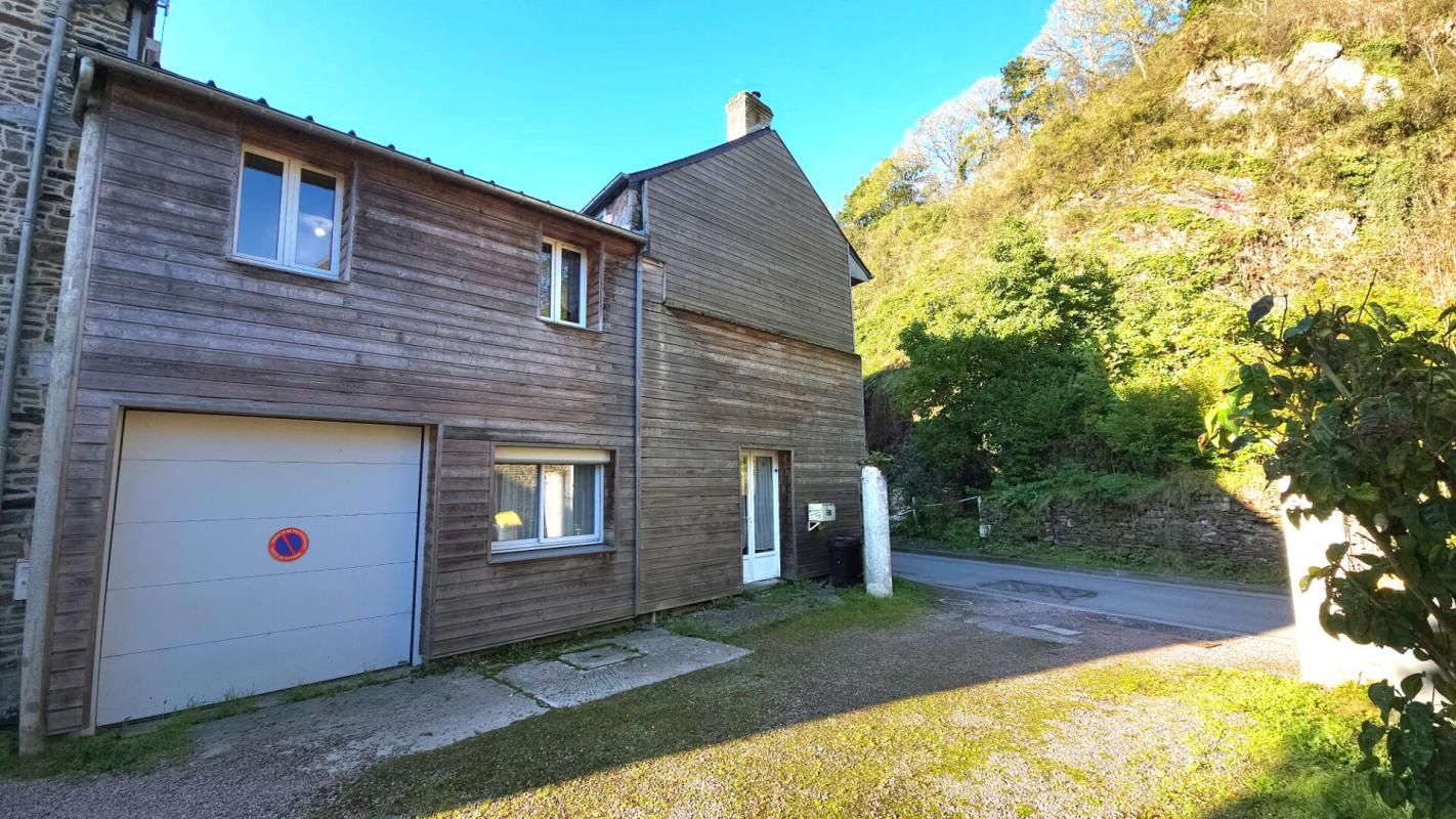 THURY-HARCOURT Maison de ville 14220 Thury Harcourt-Le Hom 3 chambres 100 m2 libre 2