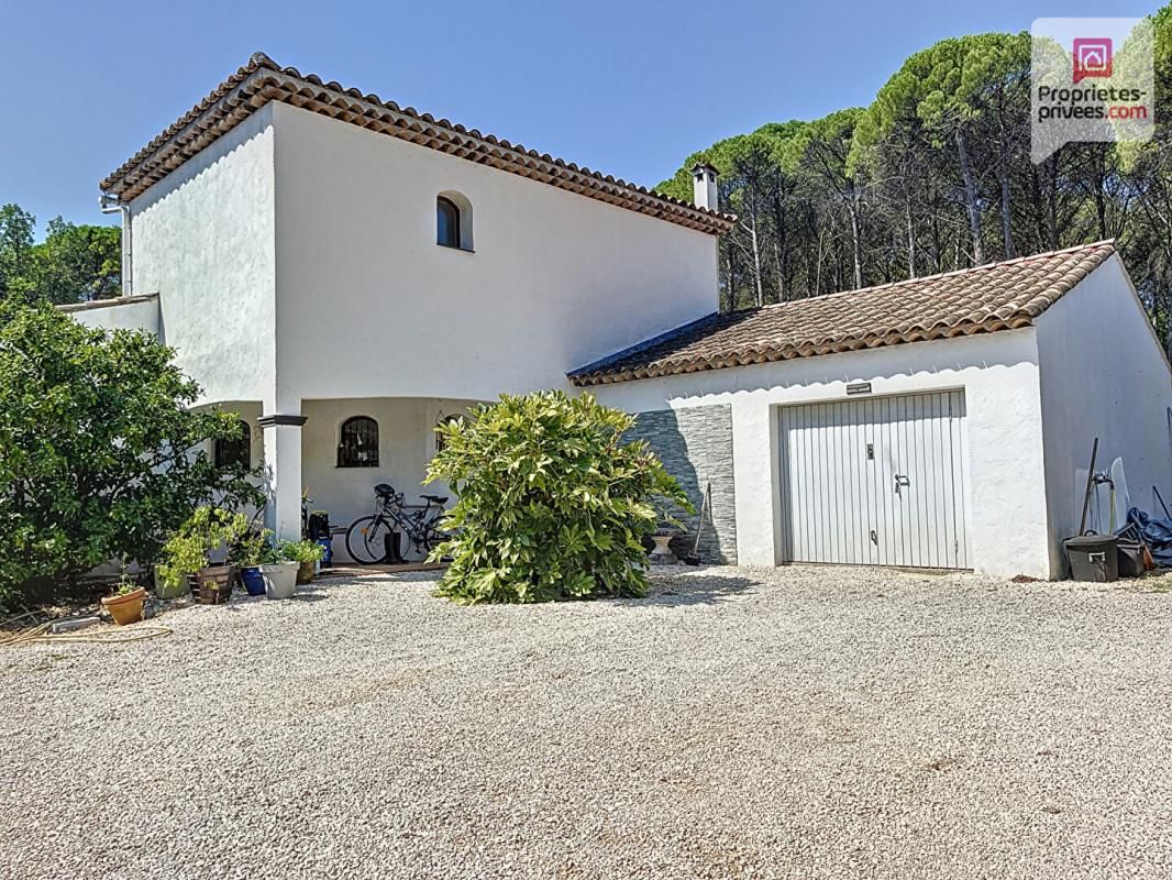 FAYENCE Villa Fayence 5 pièce(s) 185 m2 sur terrain d'1 ha environ 2