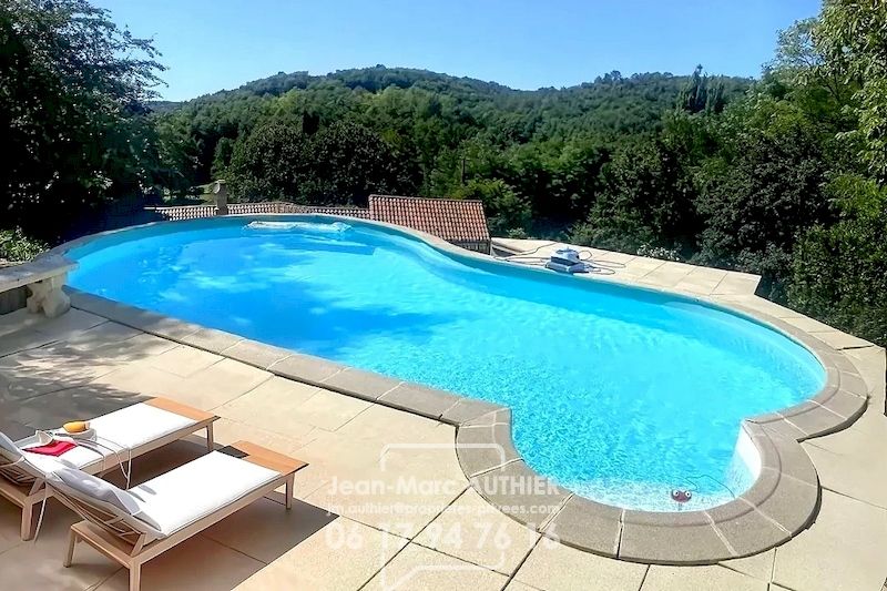 LE BUGUE Maison de plain-pied 2 ch.avec gîte et piscine à 2 mn des commerces 3