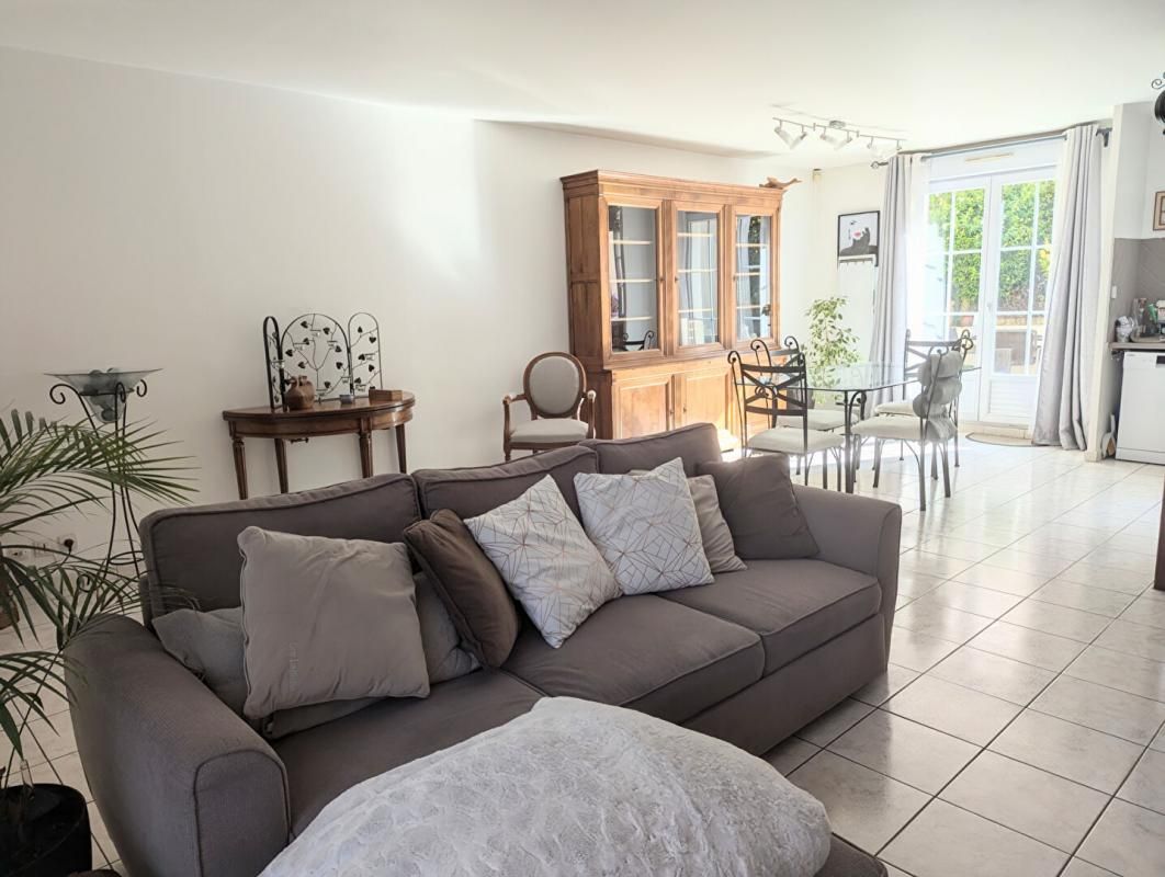 SAINT-PIERRE-DU-PERRAY Maison St Pierre Du Perray 5 pièces 88 m2 3