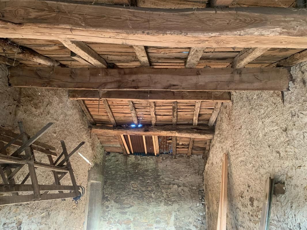 Bâtisse en pierre de 60 m2