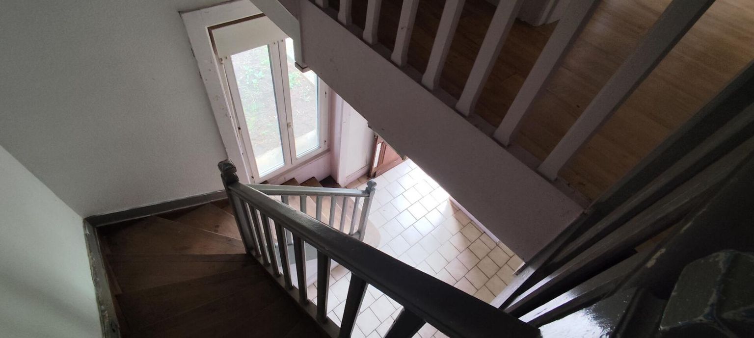 LA FOUILLOUSE La FOUILLOUSE 42480  Maison des années 30, 4 chambres, garage, sur 900m² de terrain 4