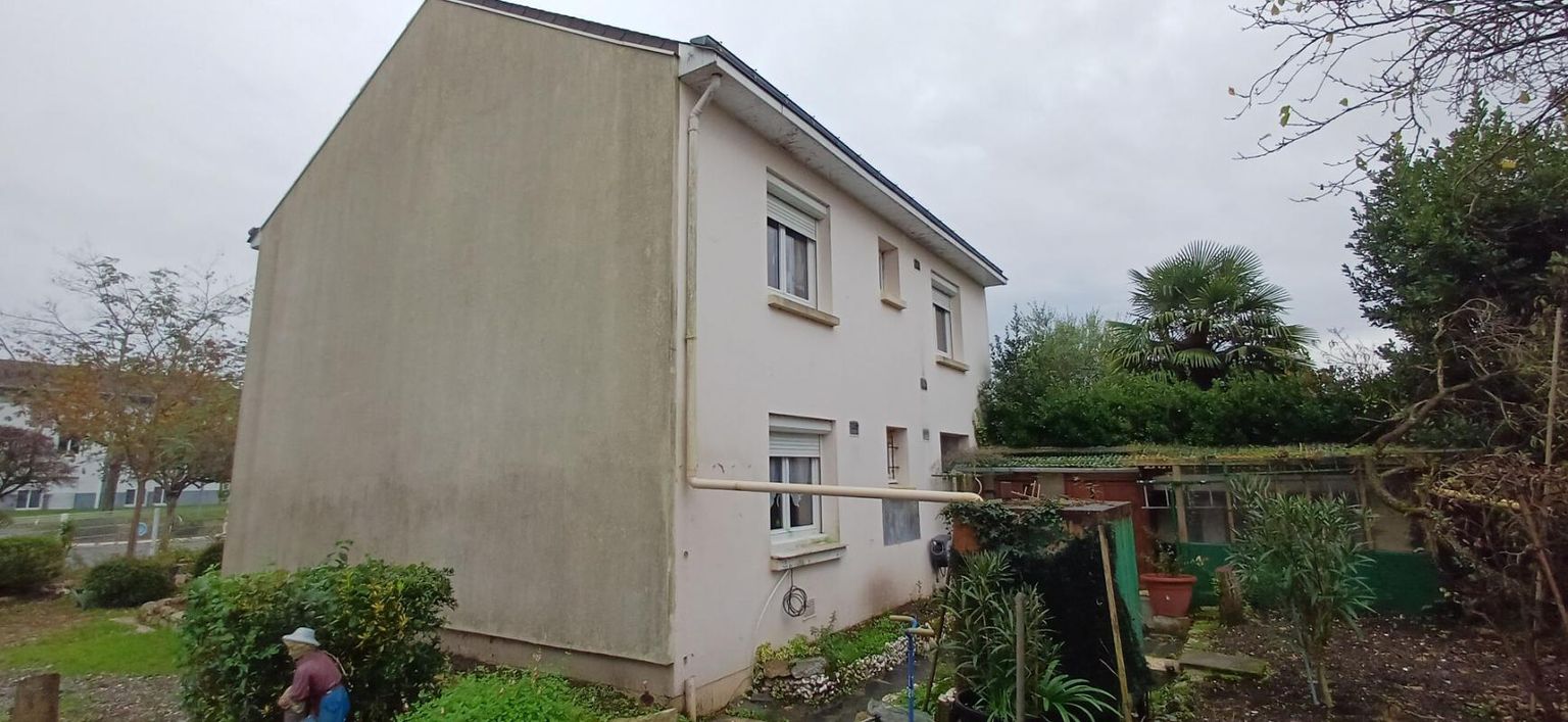 Maison Verrieres En Anjou 6 pièce(s) 100 m2