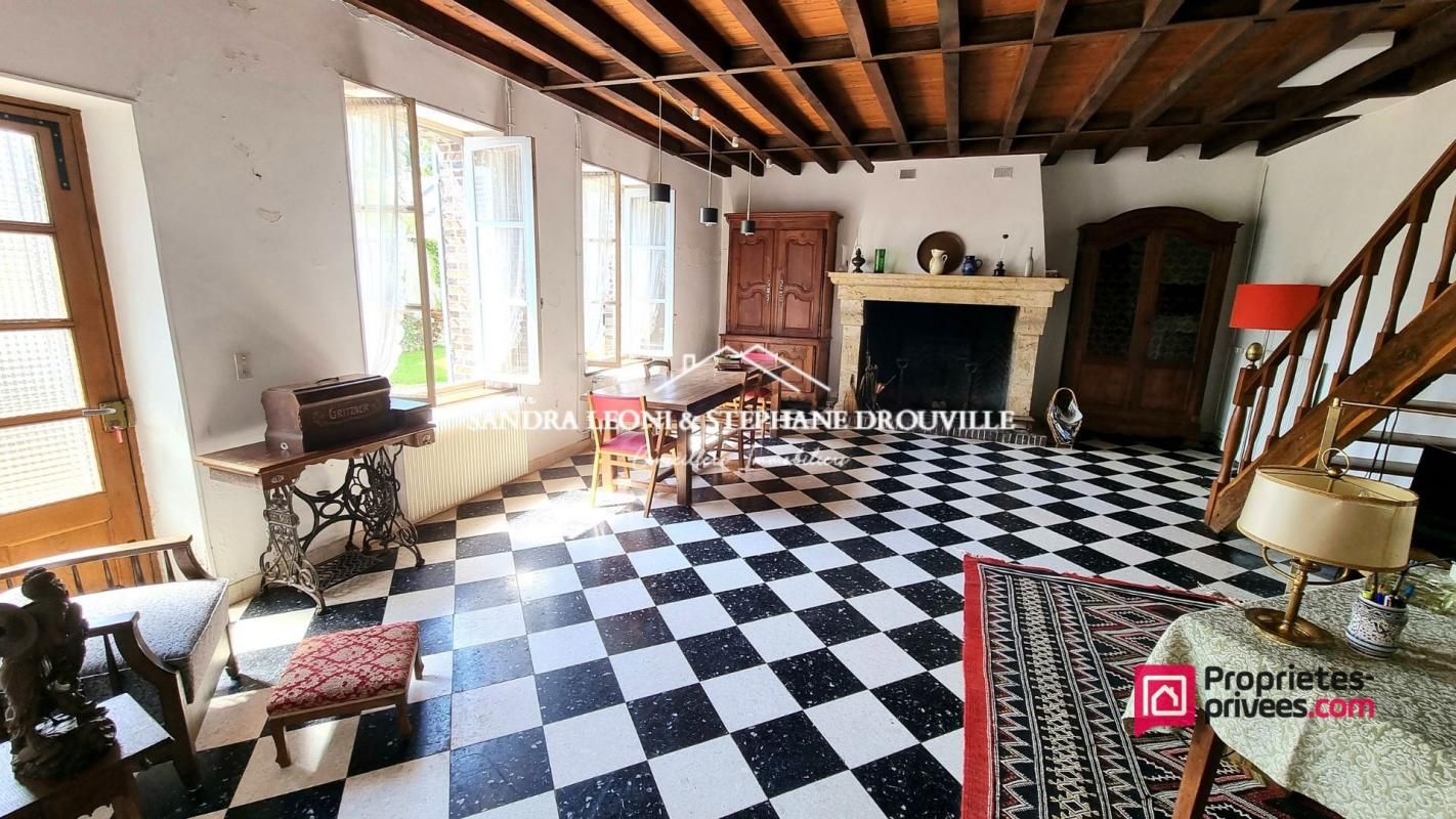 JOUY PROCHE JOUY - MAINTENON. Magnifique Longère de 210 m², 7 pièces 3