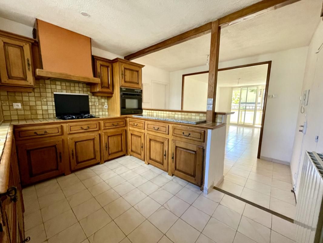 TOULON Appartement T3 75 m² Plein Sud à Toulon OUEST - 10 mins de l'Arsenal 3