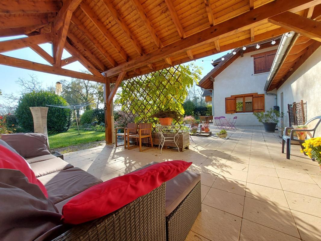 HERY-SUR-ALBY Héry-sur-Alby : Maison de 165 m² sans vis-à-vis, avec vue imprenable 2