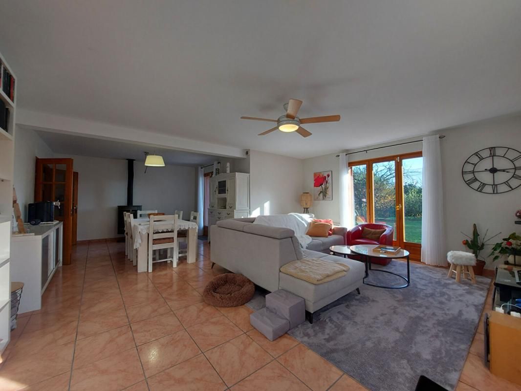 HERY-SUR-ALBY Héry-sur-Alby : Maison de 165 m² sans vis-à-vis, avec vue imprenable 3