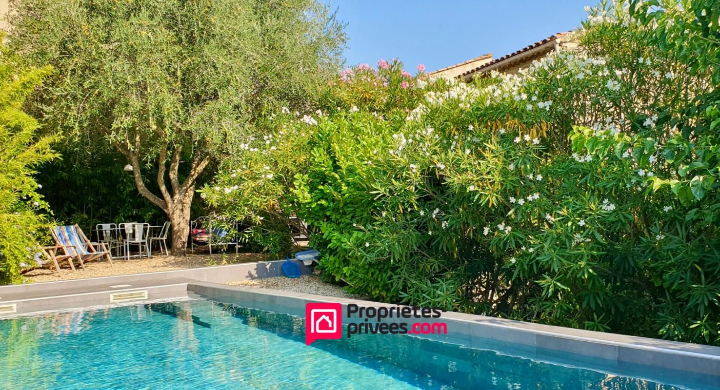 UZES UZES, 10 km ,Maison de village  avec jardin et piscine 3