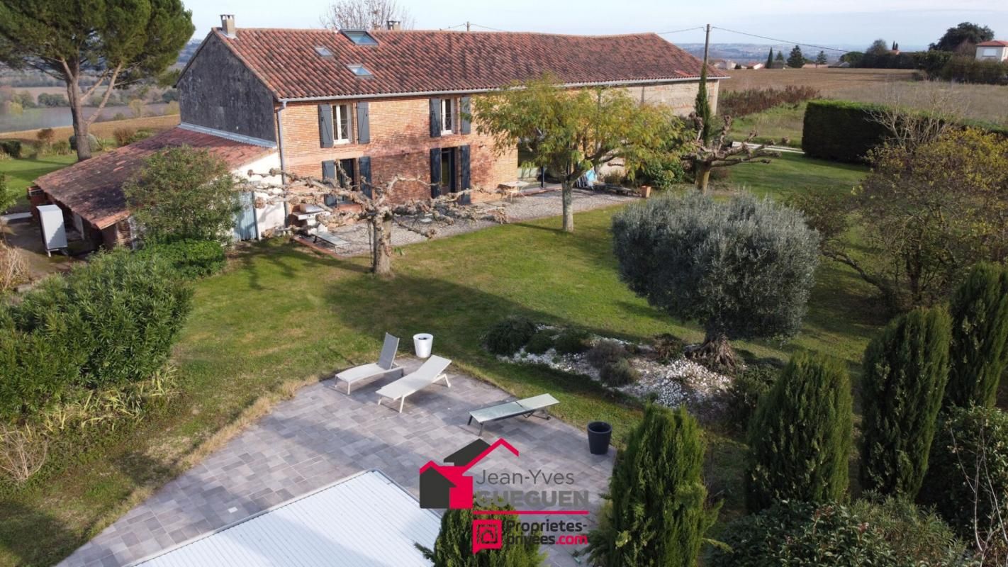A louer Maison Deyme 7 pièce(s) 240 m2