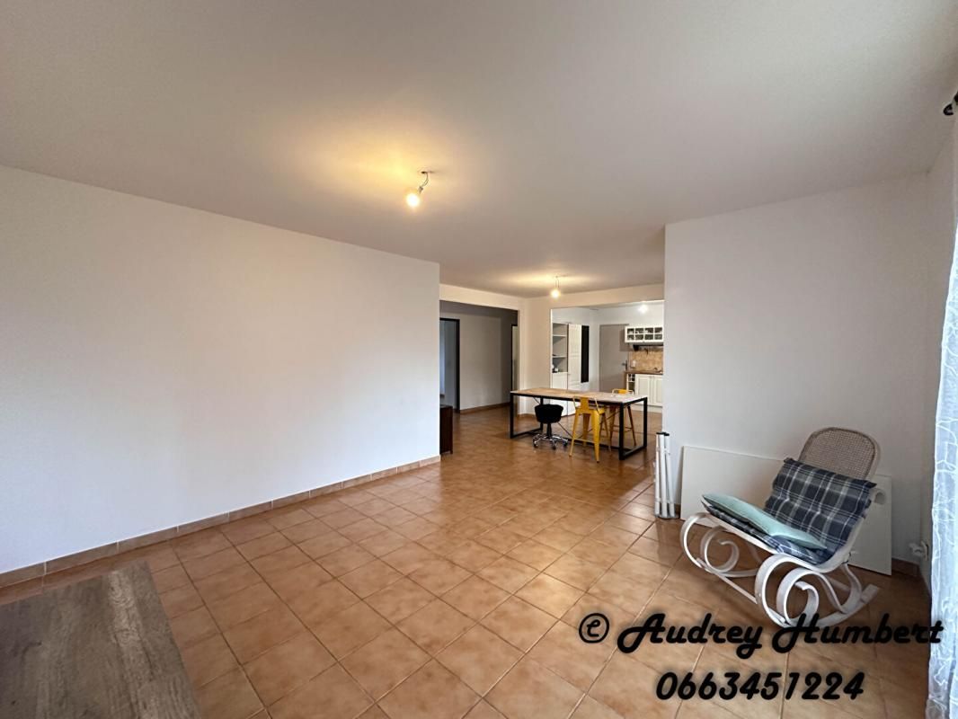 MANOSQUE EXCLUSIVITE , MANOSQUE, Jolie MAISON DE PLAIN PIED, 86.21 m² avec jardin clos et arboré 3