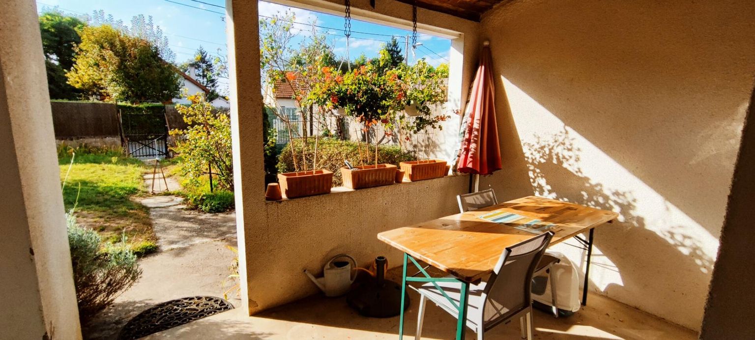COSNE-COURS-SUR-LOIRE Jolie maison de avec dépendances dans secteur calme de Cosne Sur Loire 3