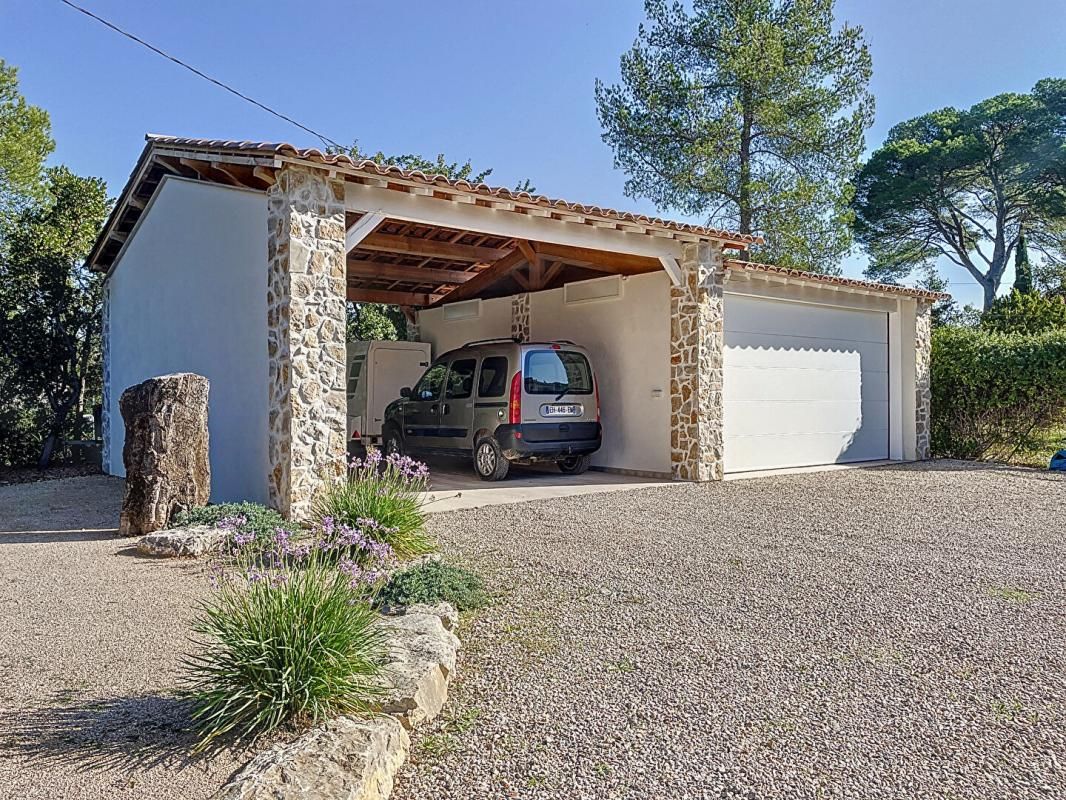 LE CANNET-DES-MAURES Villa Le Cannet Des Maures 6 pièce(s) 151.8 m2 + Piscine + Pool House + Double garage et abris 3