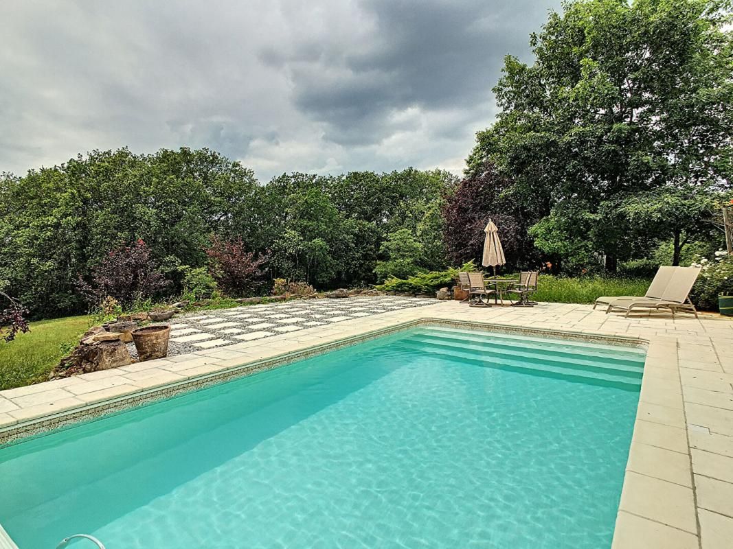 DEGAGNAC Maison Degagnac 7 pièce(s) 223 m2 4