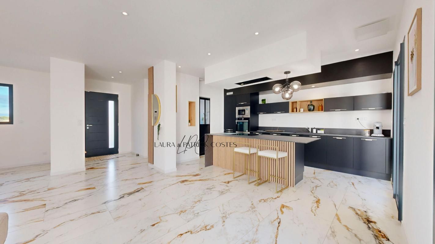 NARBONNE Villa de plain-pied avec 3 chambres, piscine et garage 3