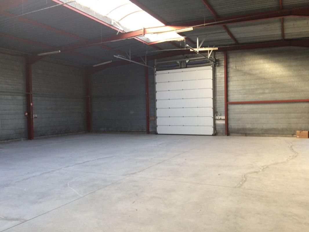 59 FRETIN - Entrepôt / local industriel - A LOUER