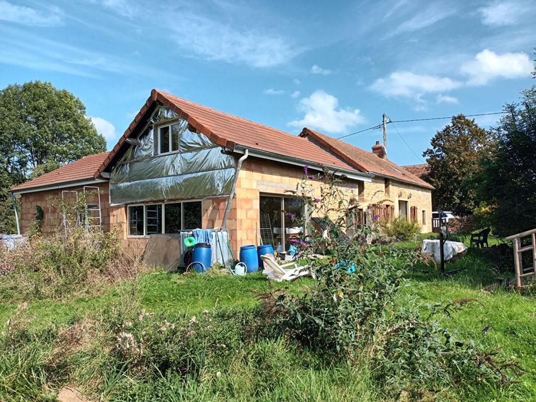 PARAY-LE-MONIAL Maison au coeur du brionnais 9 pièce(s) 190 m2 3
