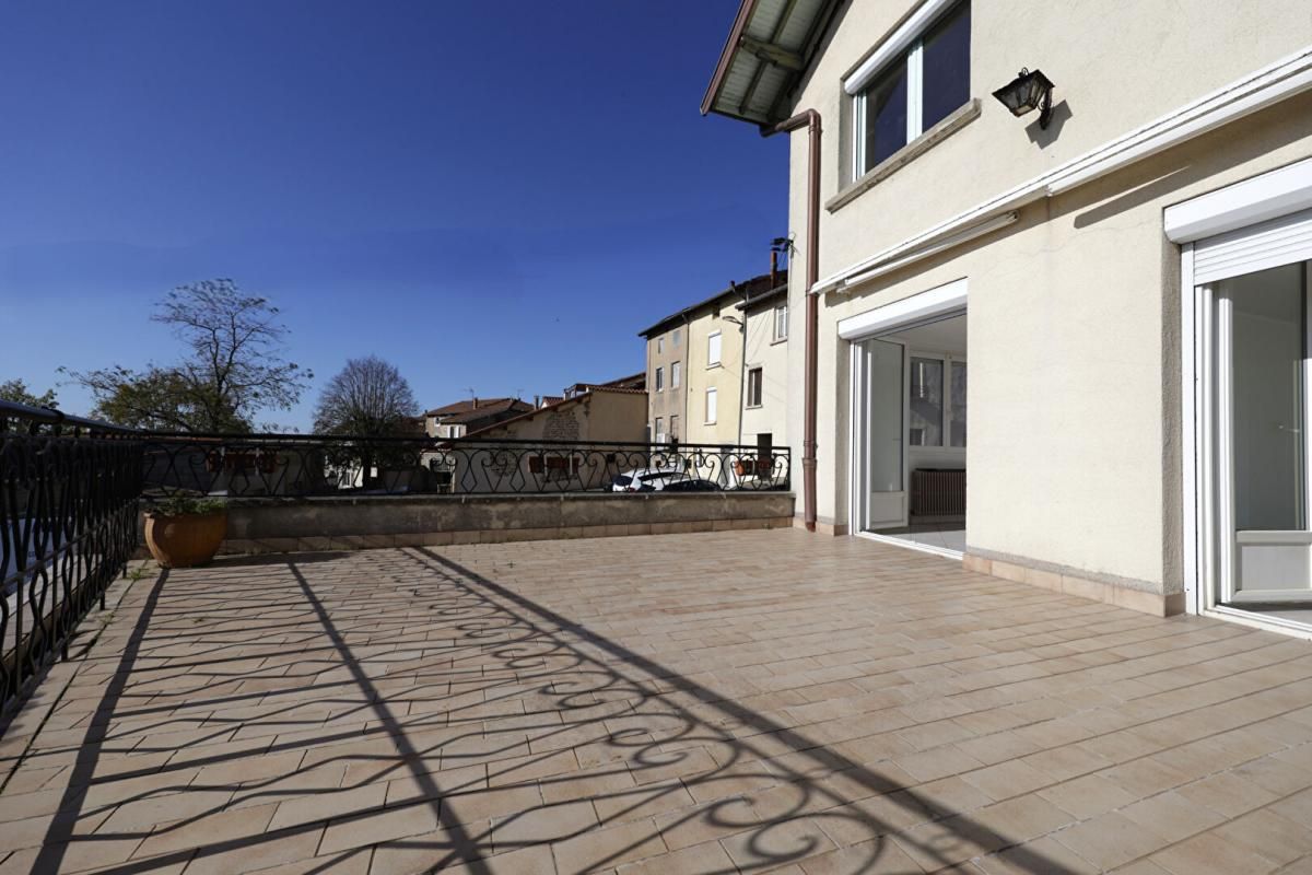 VIOLAY 2 maisons de village avec terrasse 2